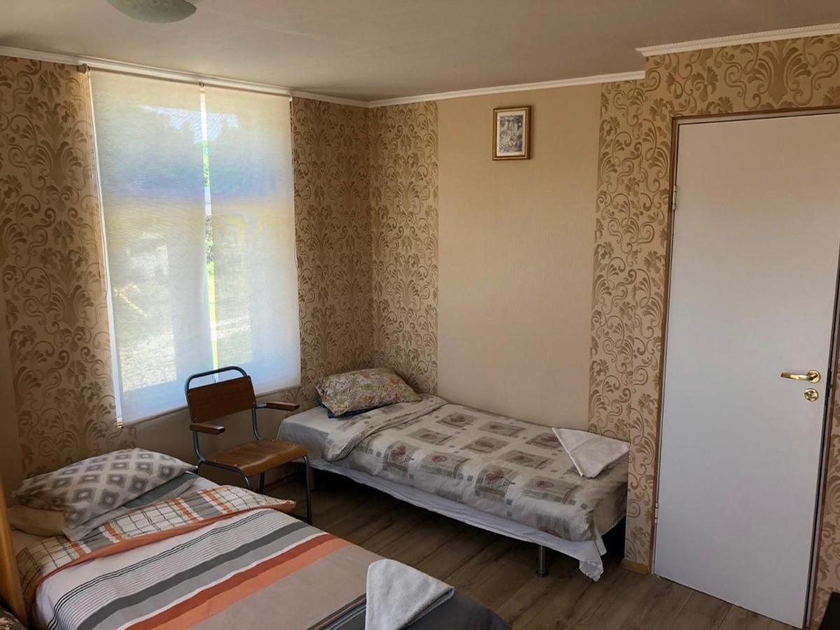 Viesu Nams Juras Sapni Hotel Dundaga Exterior photo